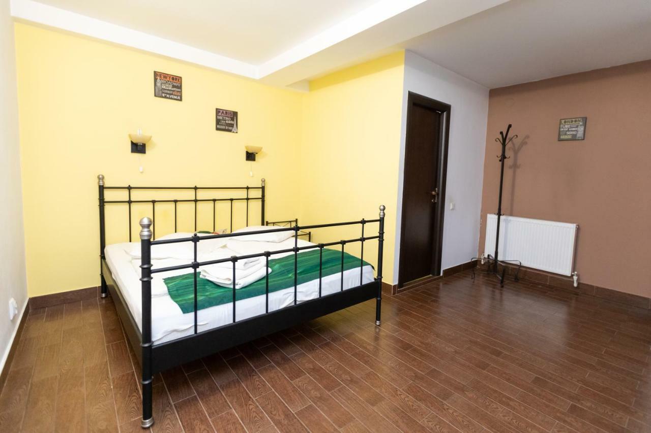 Pensiunea Pianino Brassó Kültér fotó